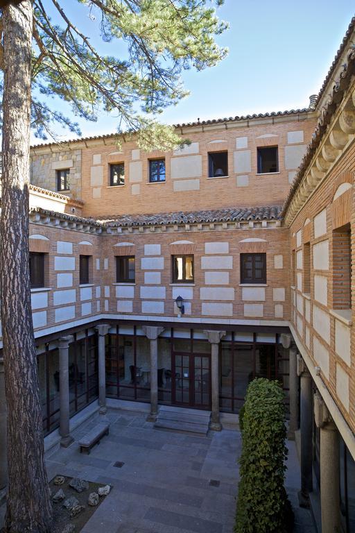 Parador De Авила Экстерьер фото